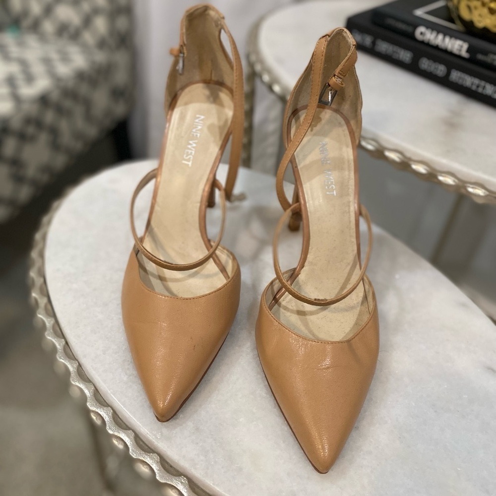 Nine West Women's Tornaydo Leather Dress Pump